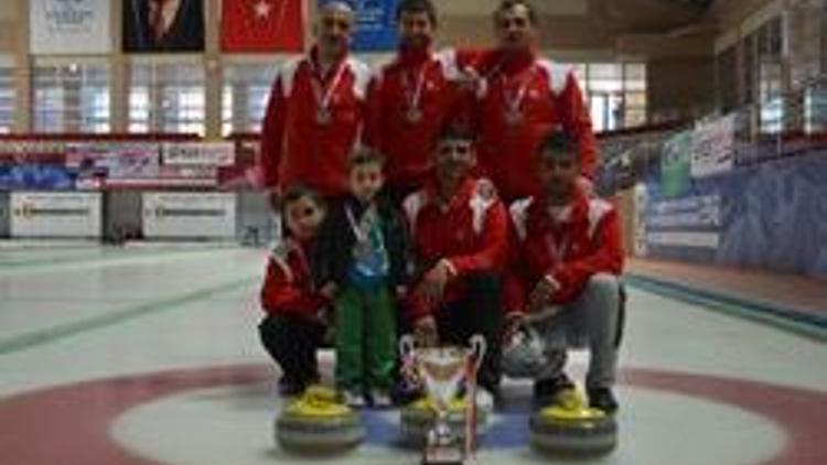 Erzurumda körling takımı Ayzen birinci ligde