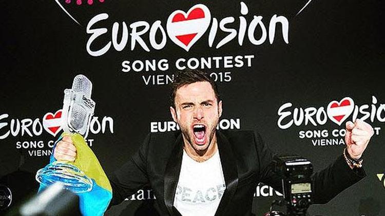 Eurovisionun galibi Zelmerlöwe fotoğraf tepkisi