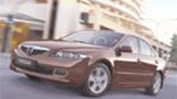 Ödüllü Mazda 6 yenilendi