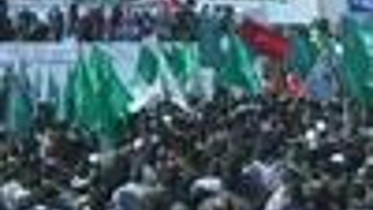 Thousands of Palestinians rally in Gaza in support of Turkish PM