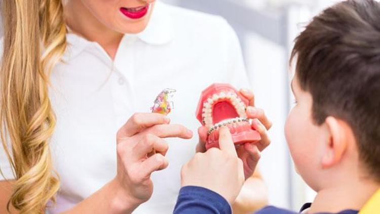 Diş doktorları hastalara eğitim vermeli