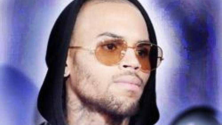 Chris Brown stüdyosunda kriz geçirdi