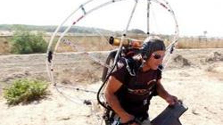 Paramotorla baraja düşen fotoğrafçı kayboldu