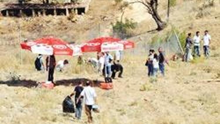 Tunceli toplu mezar aramasında insan kemiği