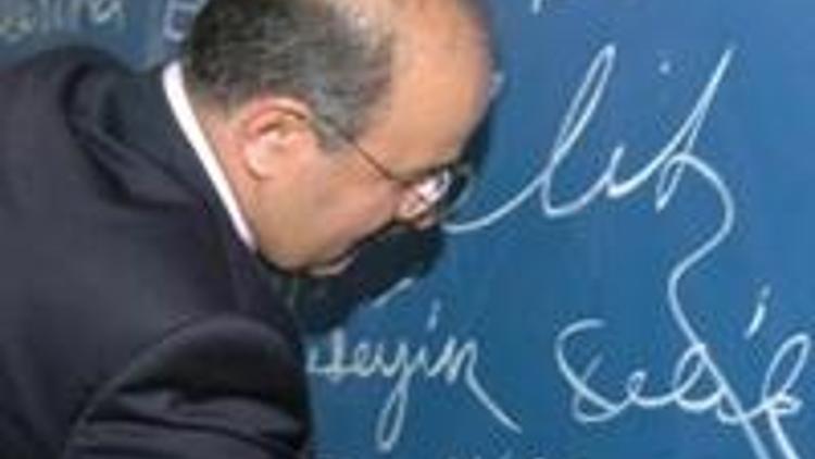 ‘2008’de üniversiteye giriş kolay olmayacak’