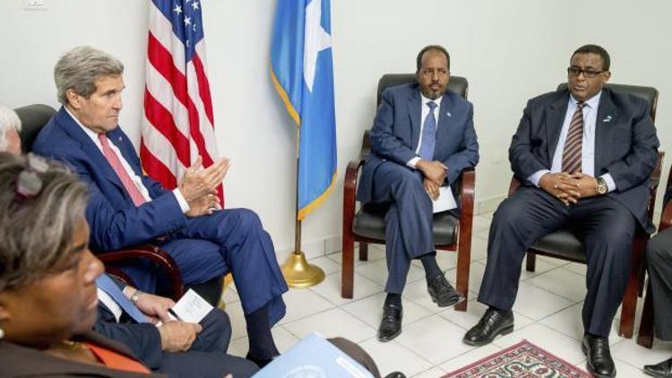 ABD Dışişleri Bakanı Kerryden Somaliye sürpriz ziyaret