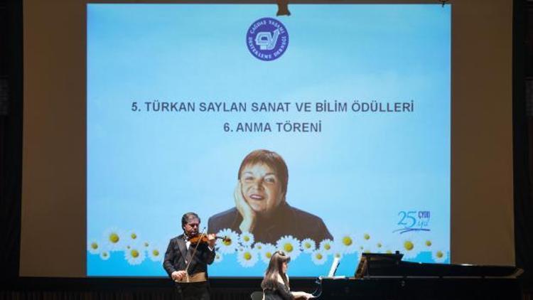 Türkan Saylan 5. sanat ve bilim ödülleri sahiplerini buldu