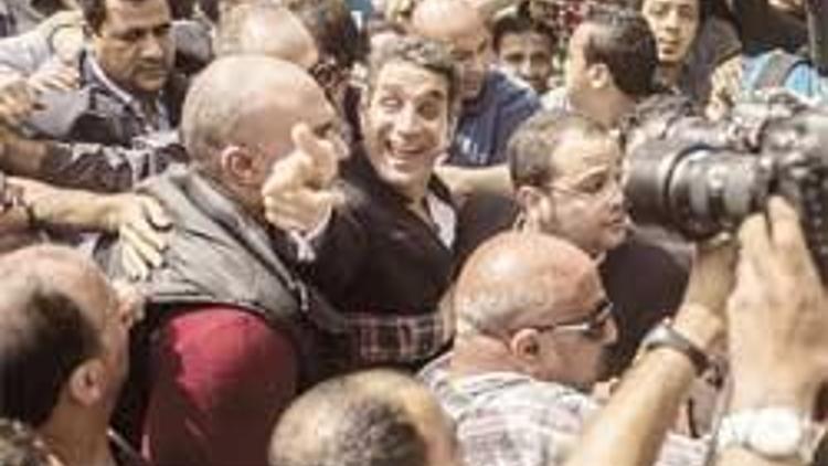 Mısır demokrasisi kefaletle serbest