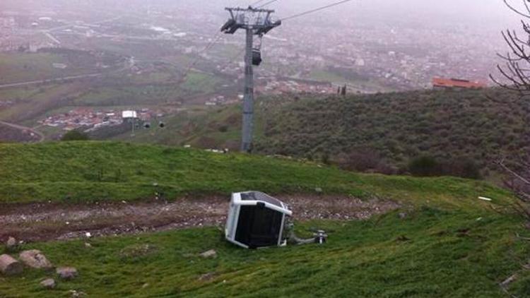 Bergama Antik Kenti’nde teleferik faciası ucuz atlatıldı