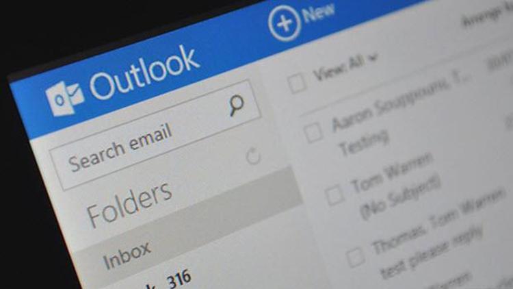 Microsoft Outlook çöktü, e-postalar gecikti