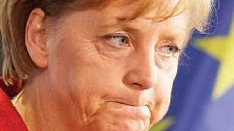Merkel, 110 milyar Euro’ya vize verdi, Focus tanrıça Afrodit’i dilenci yaptı