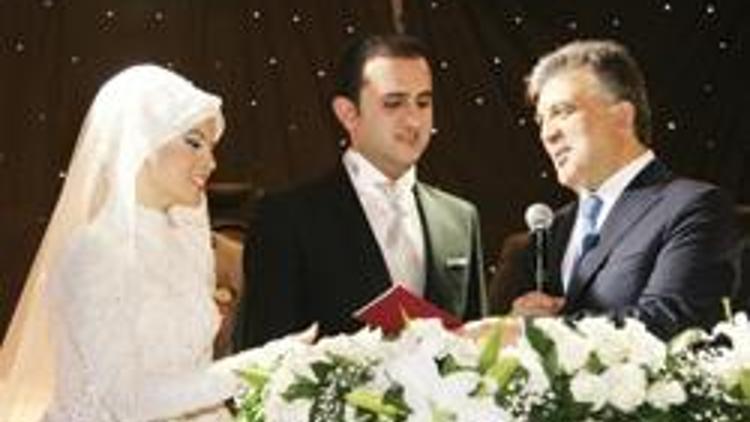 Gül nikah şahidi oldu