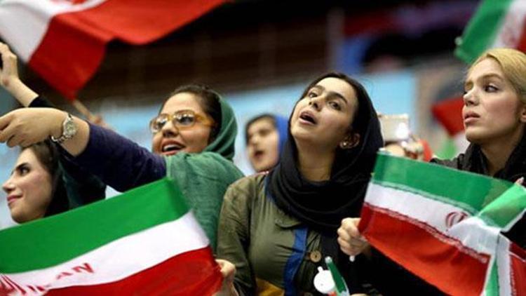 İran, tribünleri kadınlara açıyor