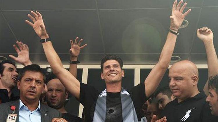 Ve Mario Gomez İstanbula geldi