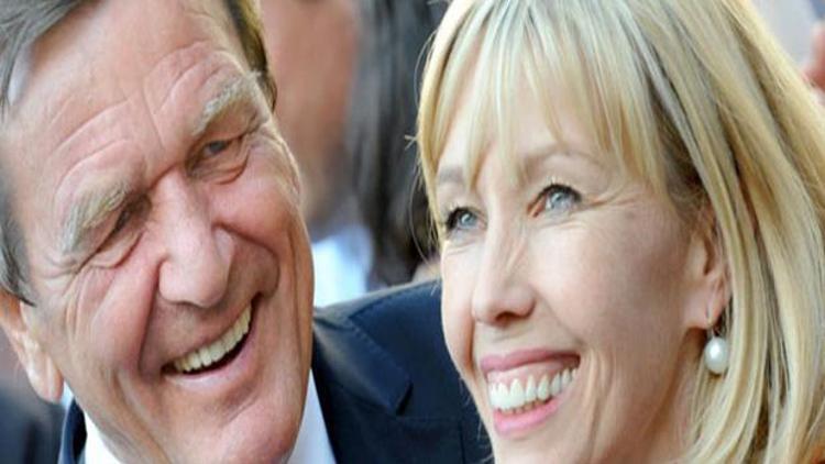 Almanya eski başbakanı Schröder yine boşanıyor
