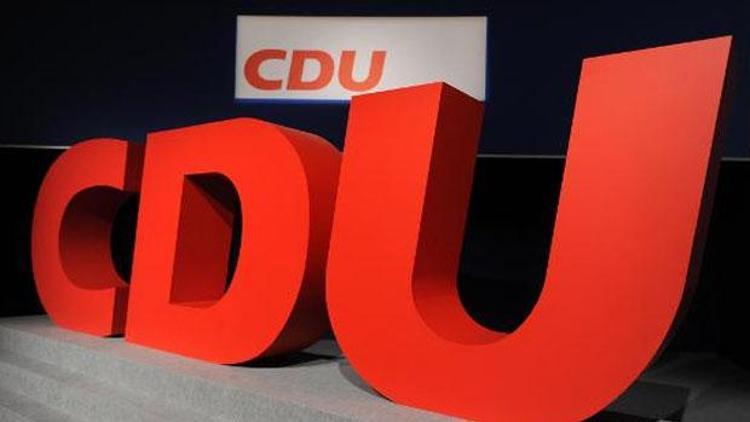 CDU boş derslerle seçim kampanyası yürütecek