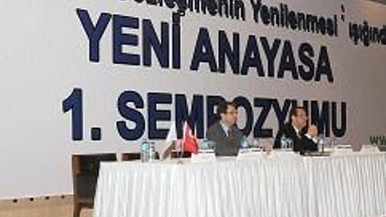 Muhafazakar Demokratlardan Yeni Anayasa Sempozyumu