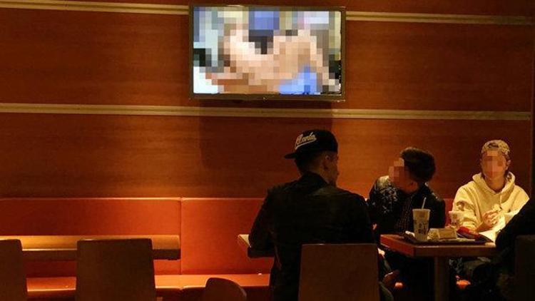 McDonaldsta porno yayın şoku