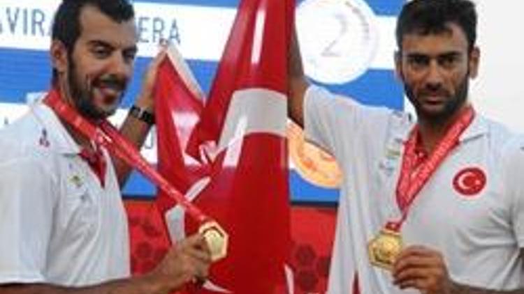 Plaj voleybolunda bir ilk yaşattılar