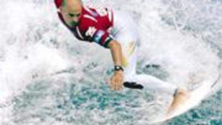 Sörfün efsanesi Kelly Slater 7 yıl sonra 7. kez şampiyon