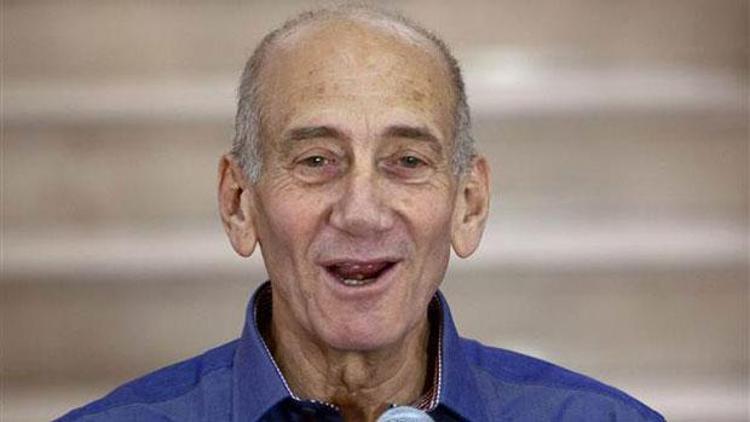 İsrailde Olmerte 8 ay hapis cezası