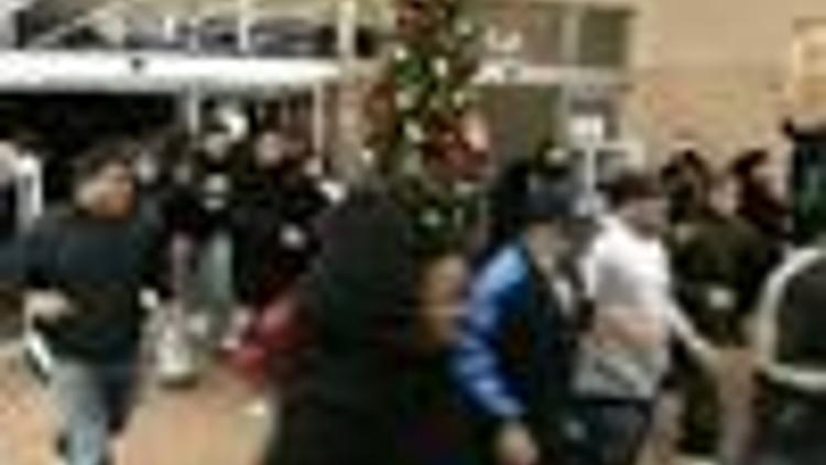 Black Friday turns Bloody Friday as three killed in U.S.