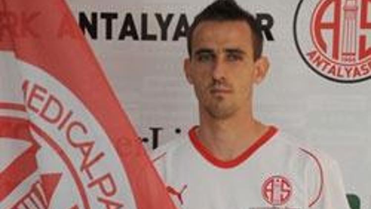 Antalyasporda Minevin sözleşmesi feshedildi