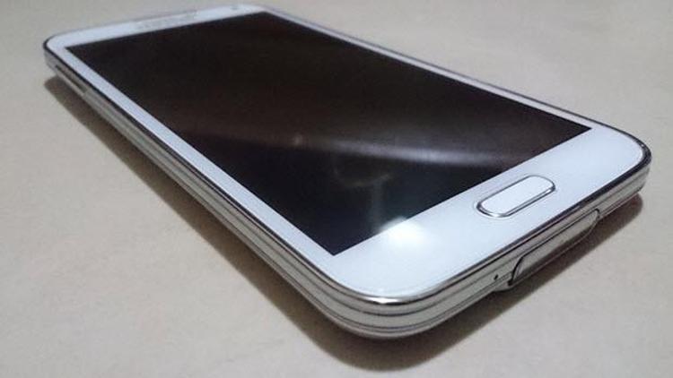 İşte Samsungun yeni Galaxy S5i