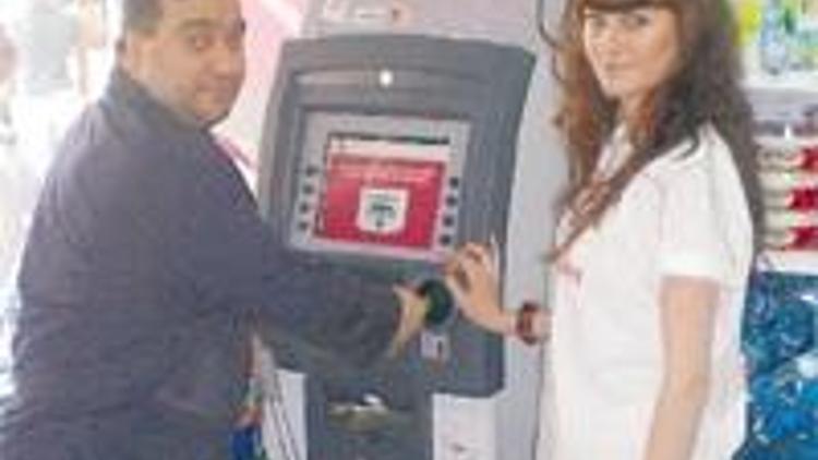 Miami’deki seyyar ATM’yi bakkala uydurdu