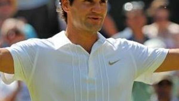 Federer zorlanmadı