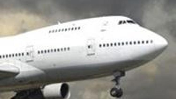 Türbülansa giren uçakta 26 kişi yaralandı