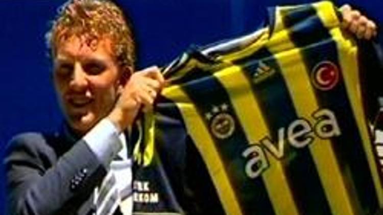 Kuyt Saracoğlunda imzayı attı