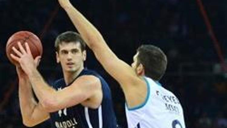 Anadolu Efes 74-72 Real Madrid