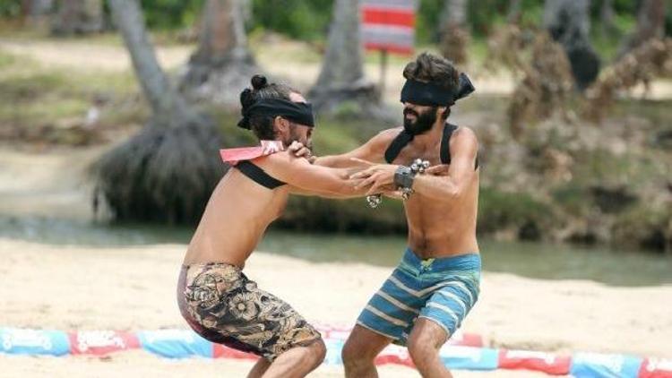 Survivor All Star izle Ödül oyununda diskalifiye ettiren kavga | Turabi ve Hakan