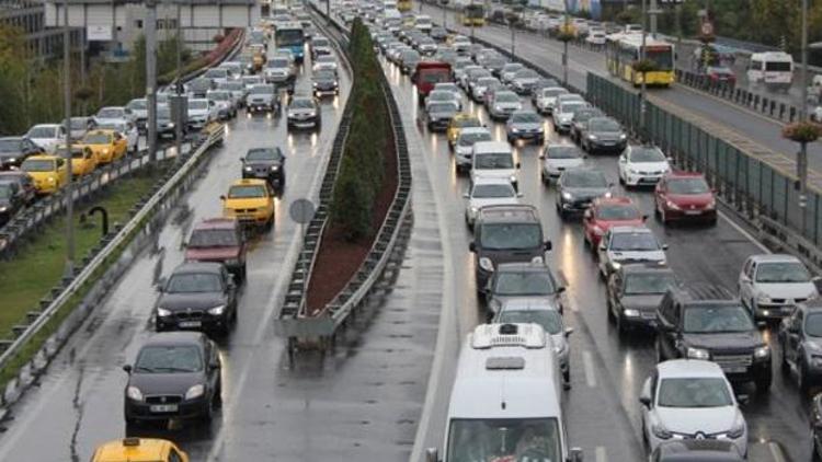 İstanbulda yağmur trafiği