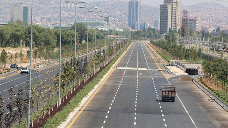 Ankara trafiğine beton bariyer