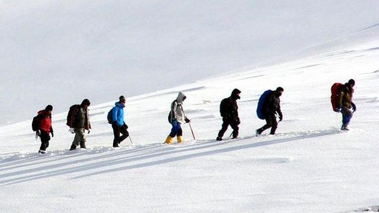 Fransada kaybolan 6 kayakçının cesedine ulaşıldı