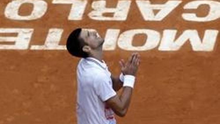 Djokovic çeyrek finalde