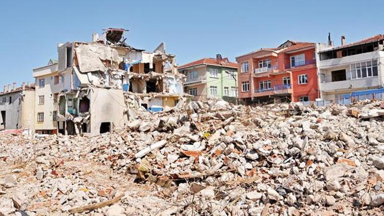 Beklenen deprem hasarı 120 milyar dolar