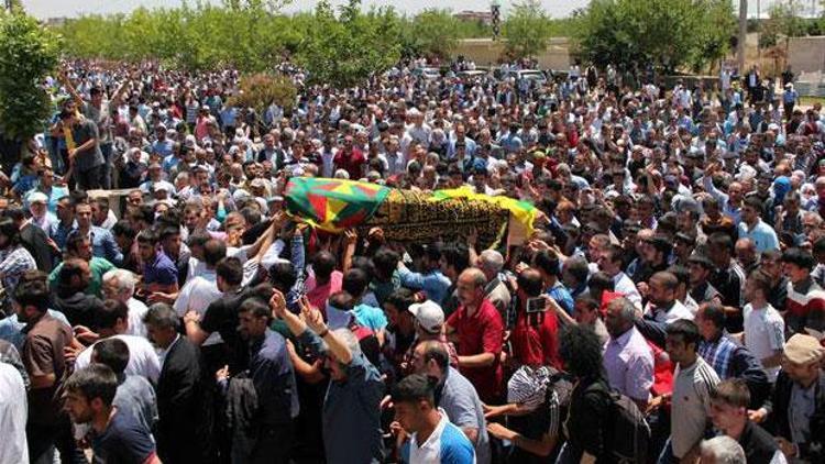 Diyarbakırdaki cenazede olaylar çıktı