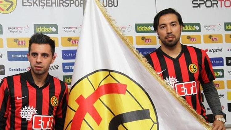 Eskişehirspor Emre Güngör ve Matias Defederico ile sözleşme imzaladı