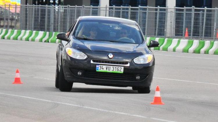 F1 pistinde trafik eğitimi