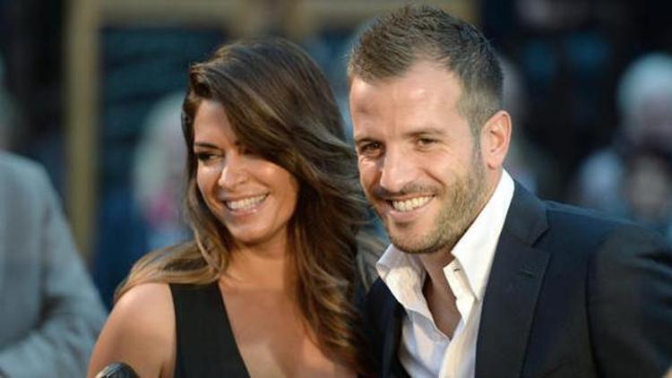 Sabia ile Rafael van der Vaart evleniyor