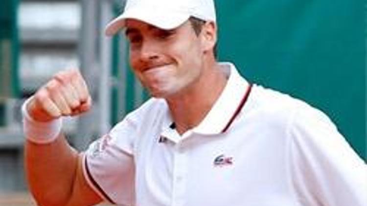 Isner evinde kral