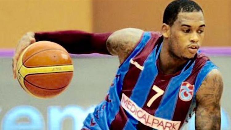 Dwight Hardy 2 yıl daha Trabzonsporda