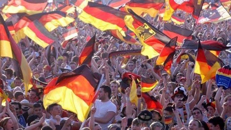 Alman futbolunda oruç tartışması