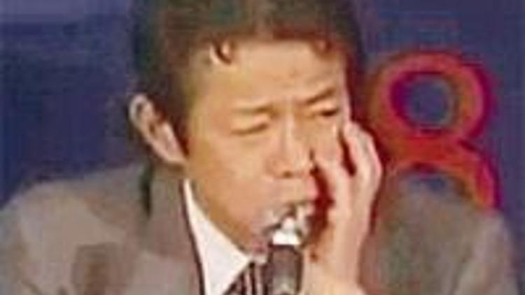 Ekonomik kriz Japon bakanı önce sarhoş, sonra da koltuğundan etti