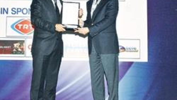 Bilişim 2011 En İyi  Finansal Uygulama Ödülü İşPad’e verildi