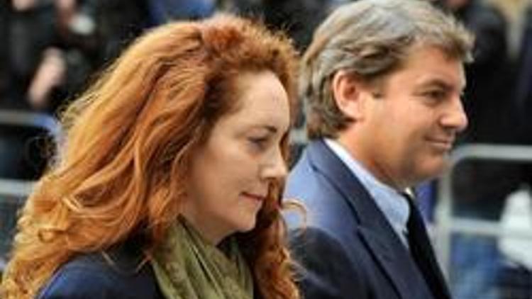 Rebekah Brooks kefaletle serbest