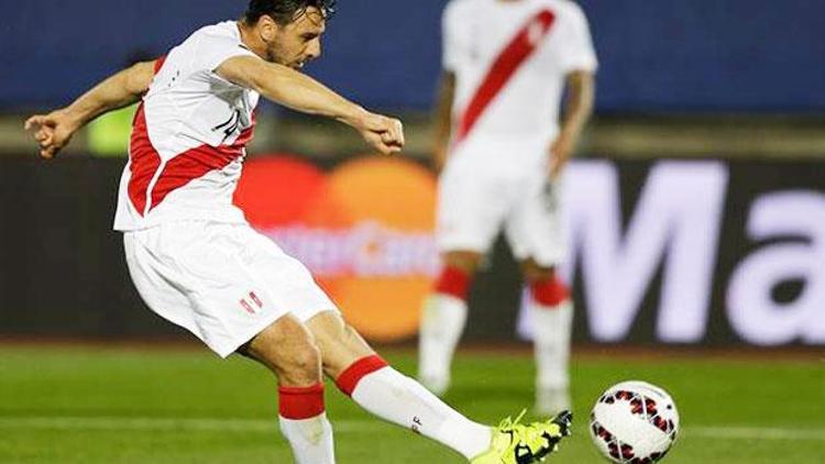 Peruyu Claudio Pizarro taşıdı